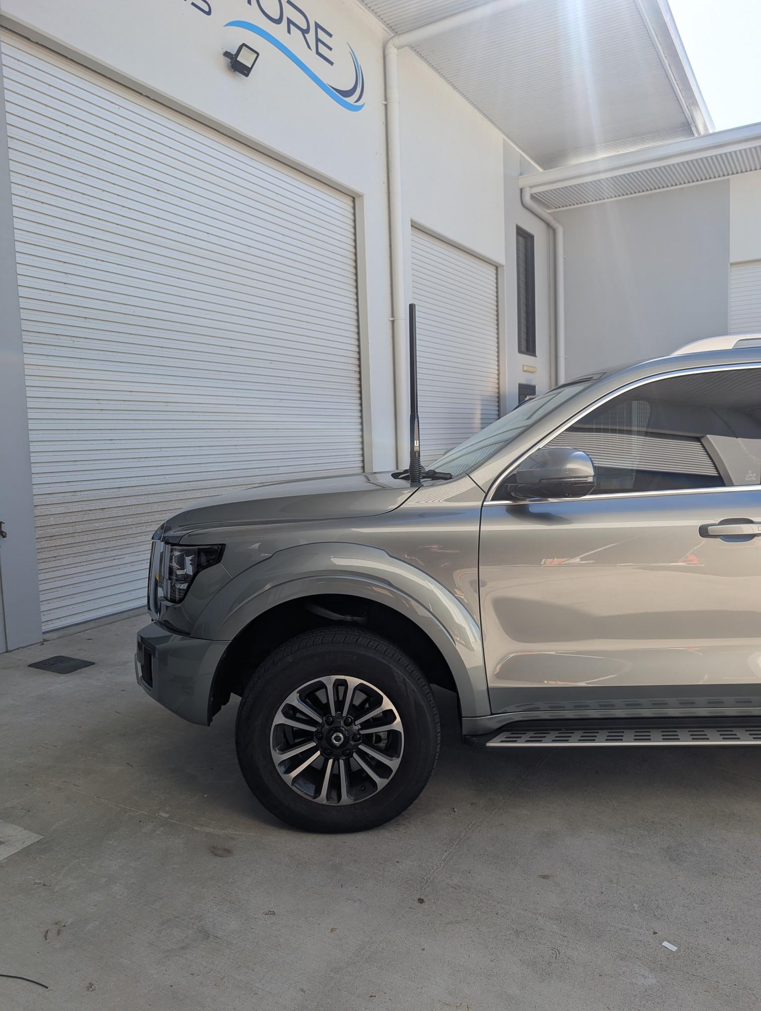 GMF4x4 BB-224D Great Wall Cannon Alpha 2022+ Bonnet Hinge UHF Antenna Bracket - Driver Side