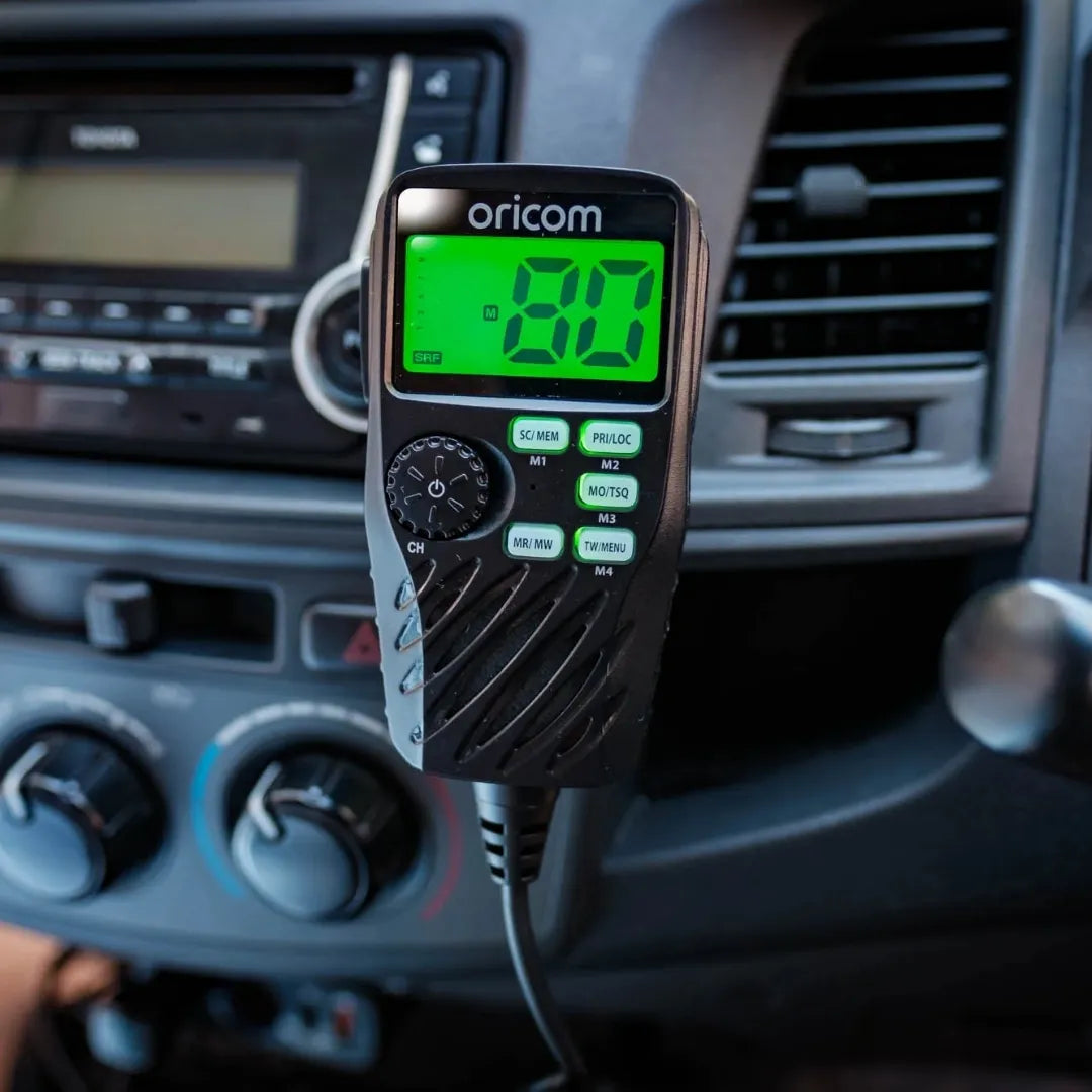 Oricom UHF390R4X4 4X4 Offroad Pack with 5W UHF Radio and Antenna