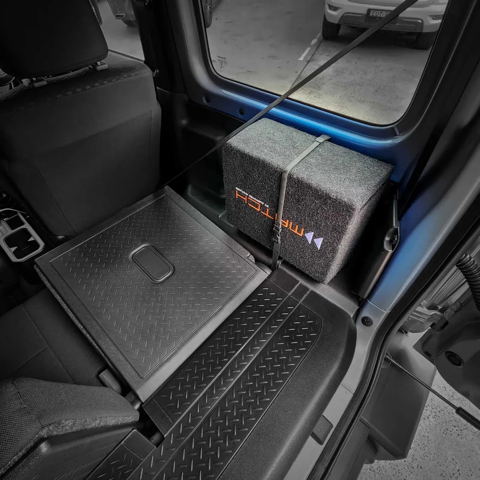MATCH PP 8E-Q - Plug & Play 8" Subwoofer with Compact Enclosure