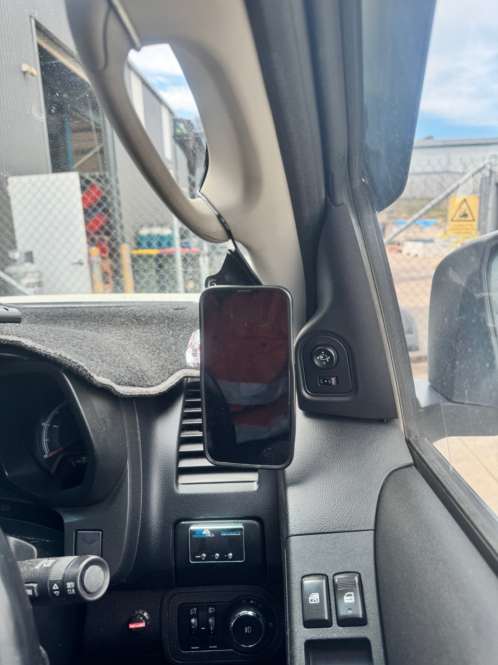 GMF4x4 4026-PH-S Phone Holder Suits Isuzu DMAX, Isuzu MUX and Holden Colorado 2012-2020
