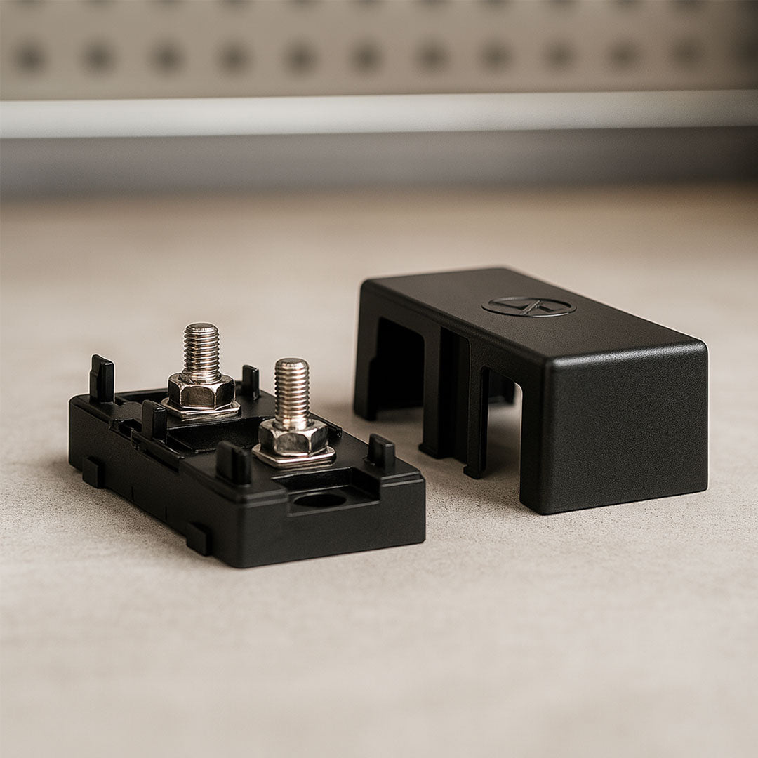 OEX ACX6531 Panel Mount Fuse Holder Mega 1 Way 500A Side Connection Entry