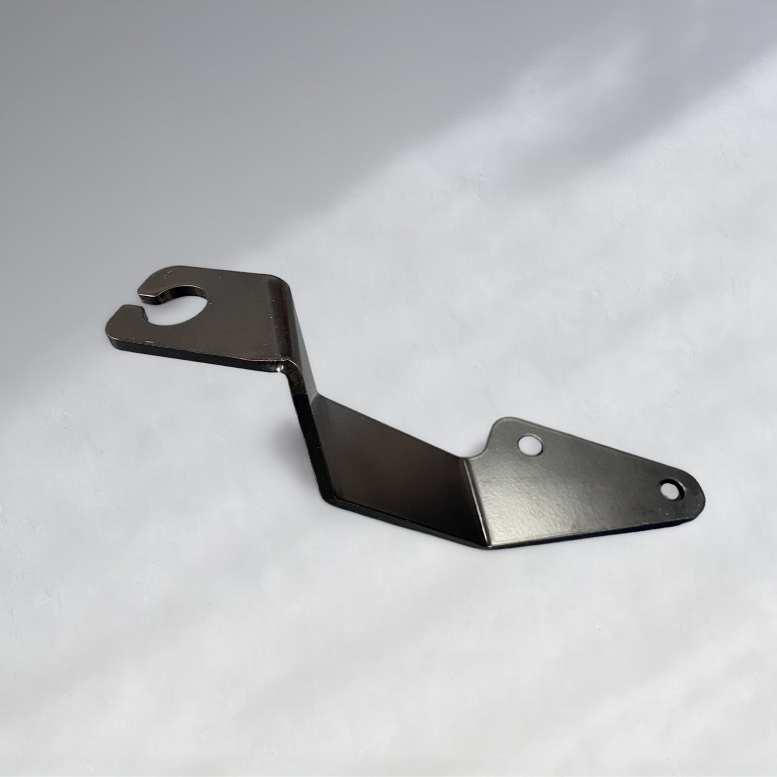 Aerpro APVCBB5 Bonnet Mount UHF Antenna Bracket Toyota LC 200 Series