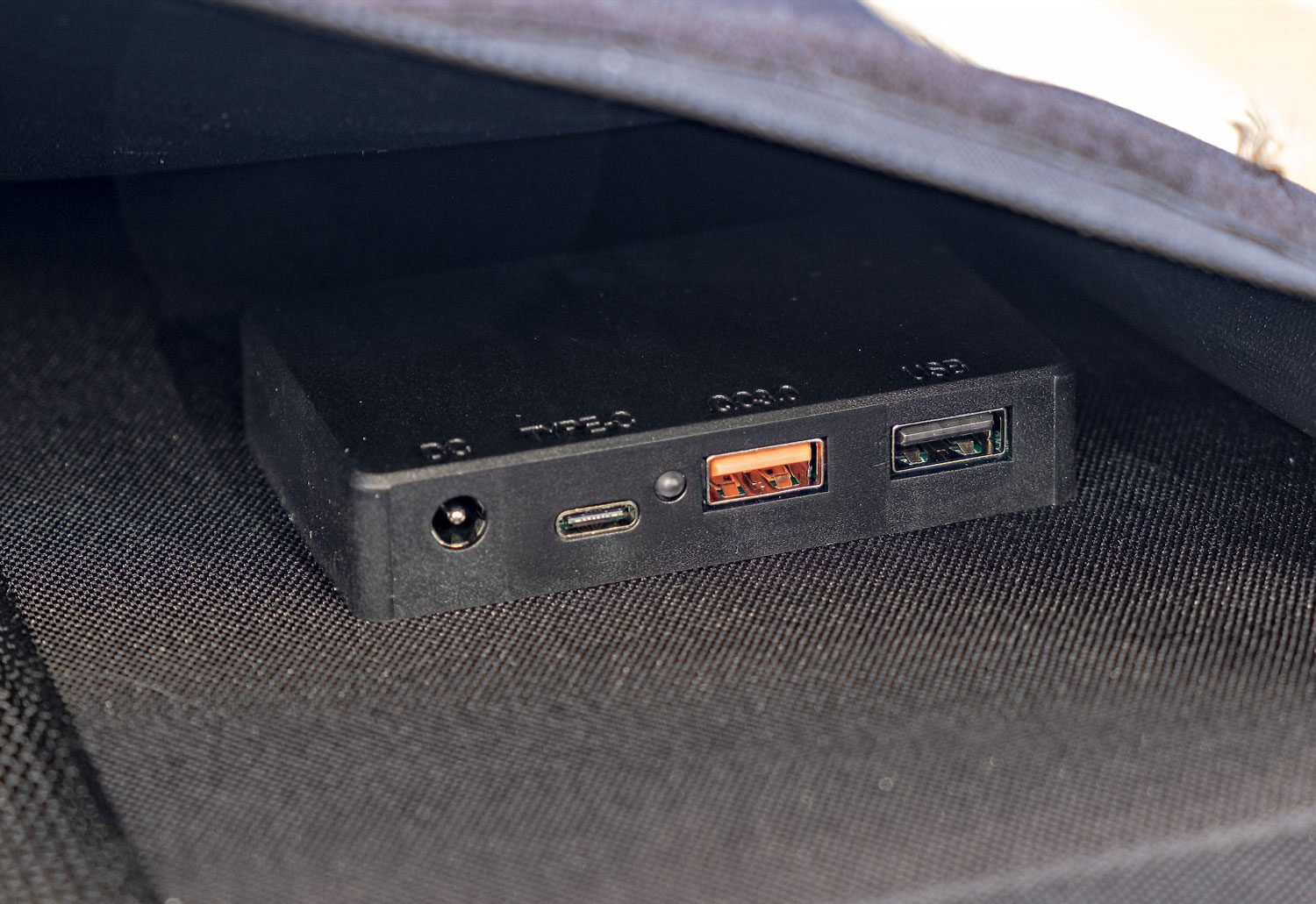 BAINTECH BTBLANKET350 350W Foldable Monocrystalline Solar Blanket with 30A PWM Controller - Portable Solar Power for 4WD, Caravan & Camping