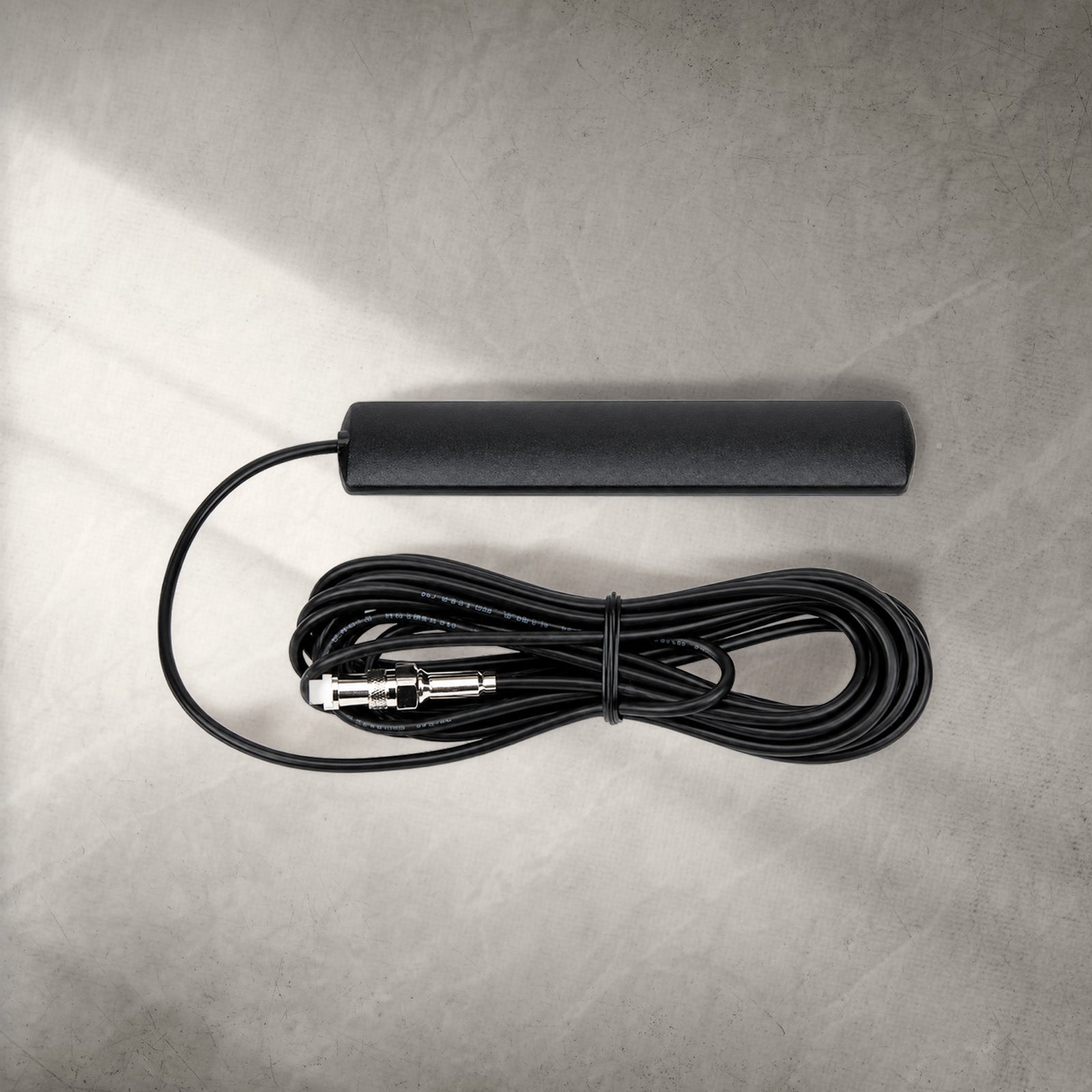 AXIS CLR5G - 4G 5G Stealth Phone Antenna