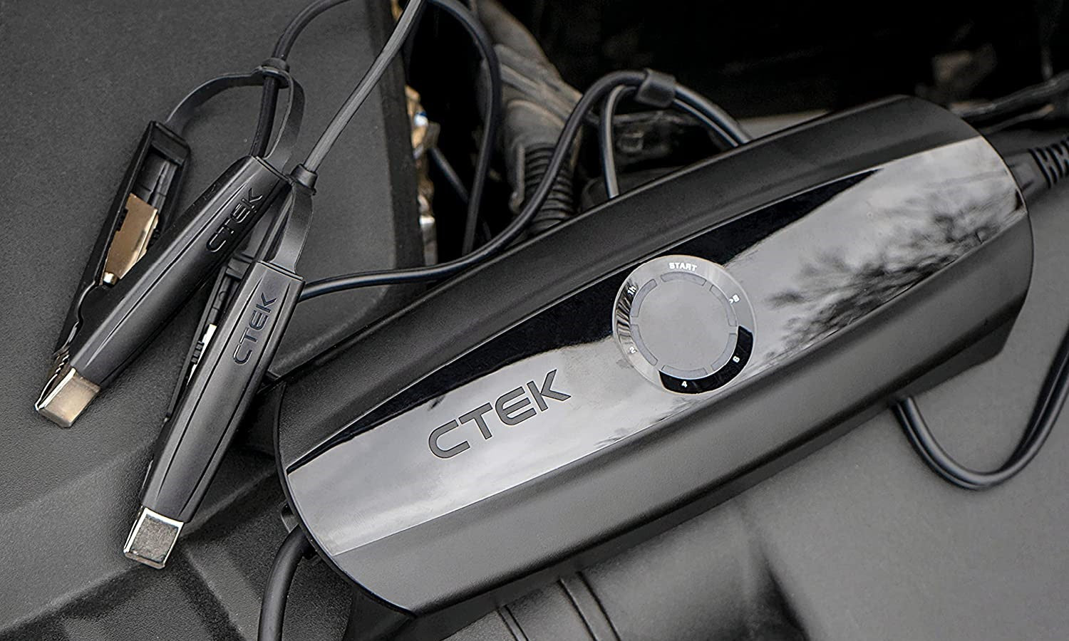 CTEK CTCSONE CS ONE Adaptive Charger - Revolutionary Battery Charger with APTO Technology and Polarity-Free Connection