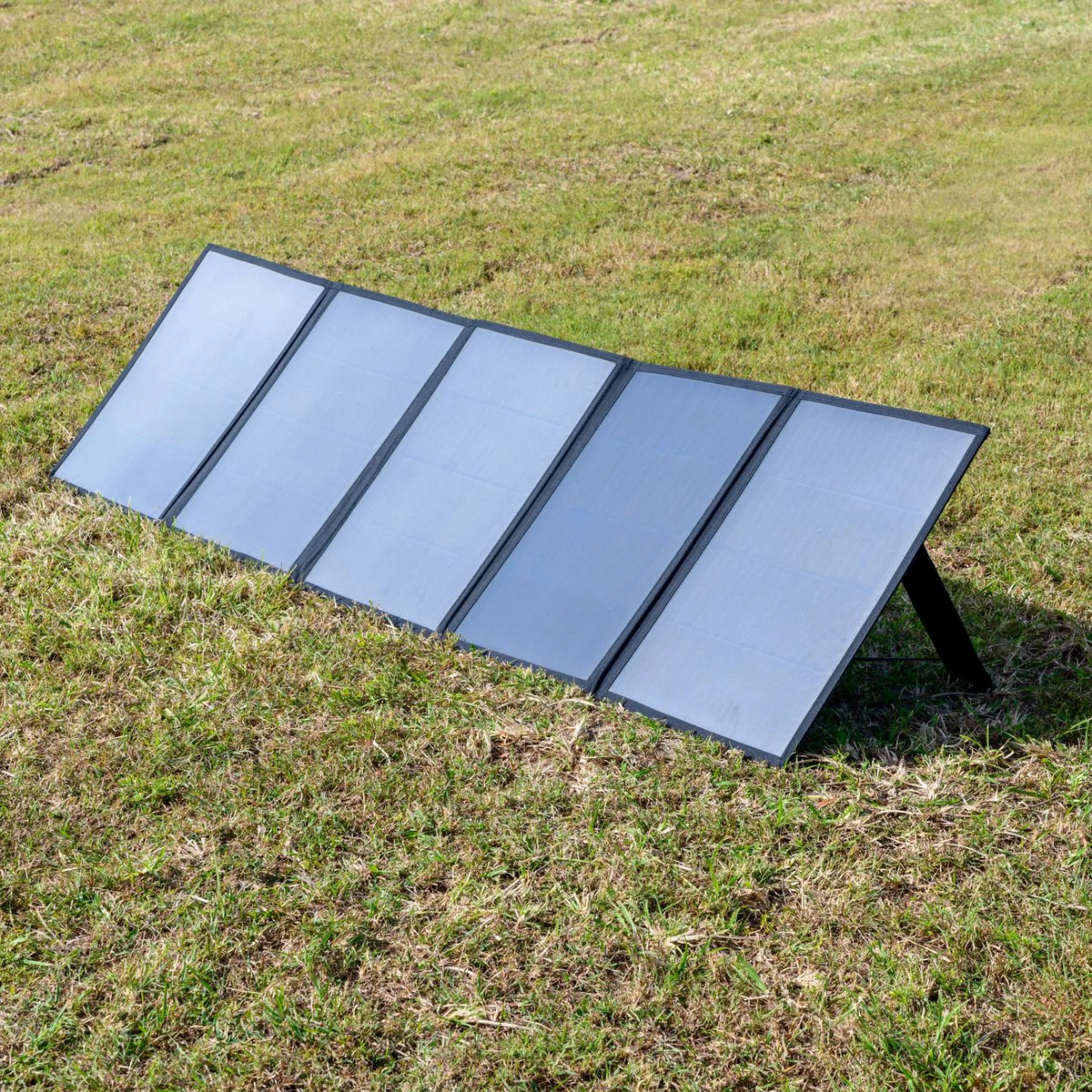 Drivetech 4x4 DTSB250 250W Foldable Solar Blanket Kit