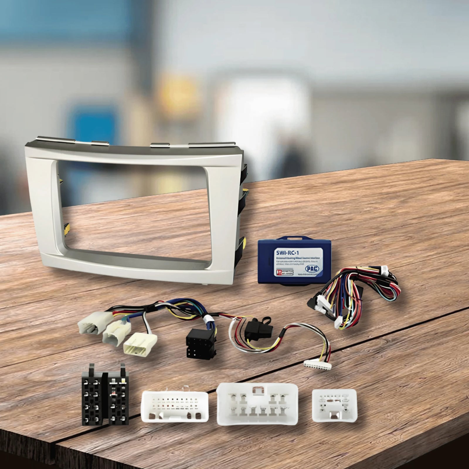 Stinger HRTY002 Toyota Camry Radio Replacement Kit