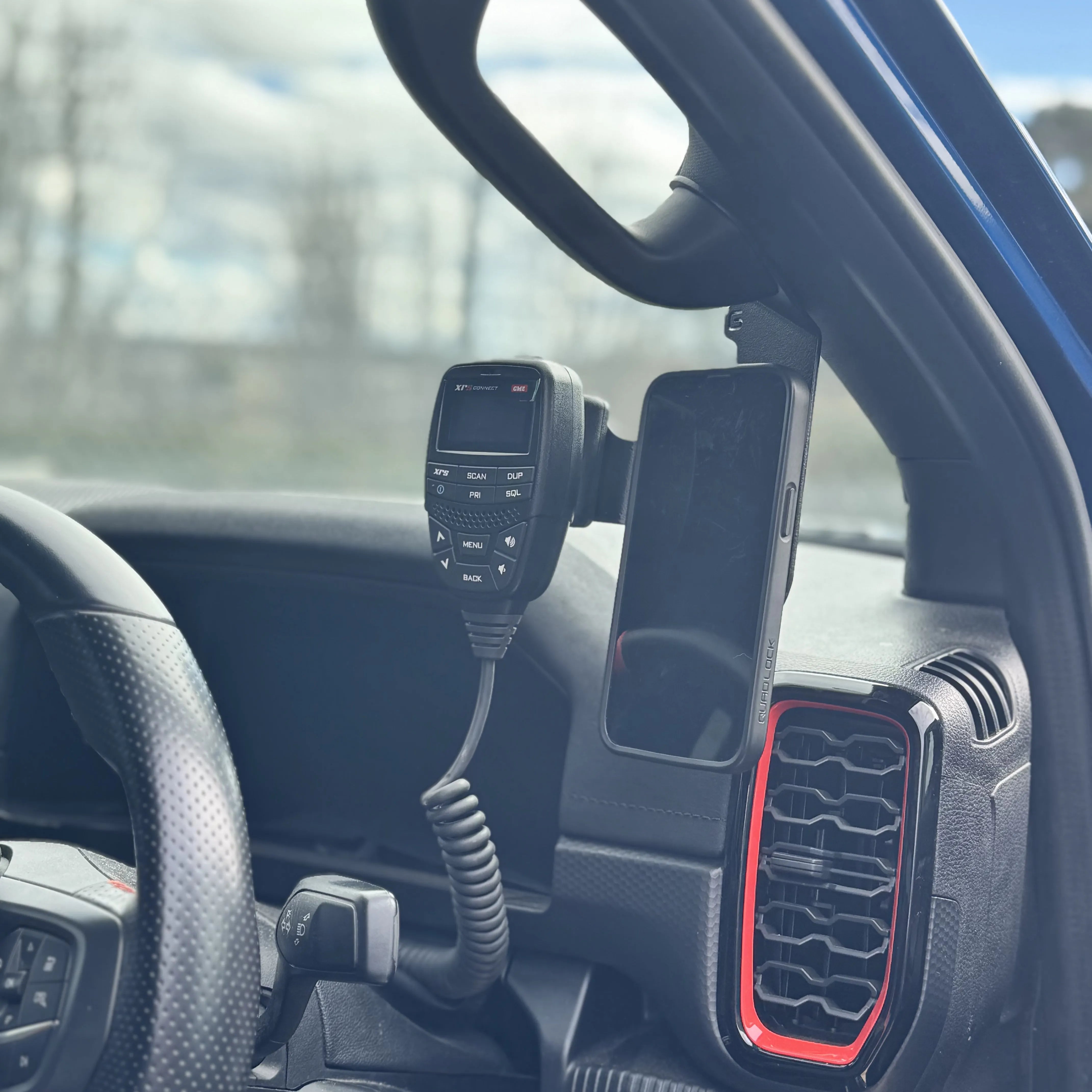 GMF4x4 4009-PH-D Toyota Hilux N80 2015+ Phone and UHF Handpiece Holder