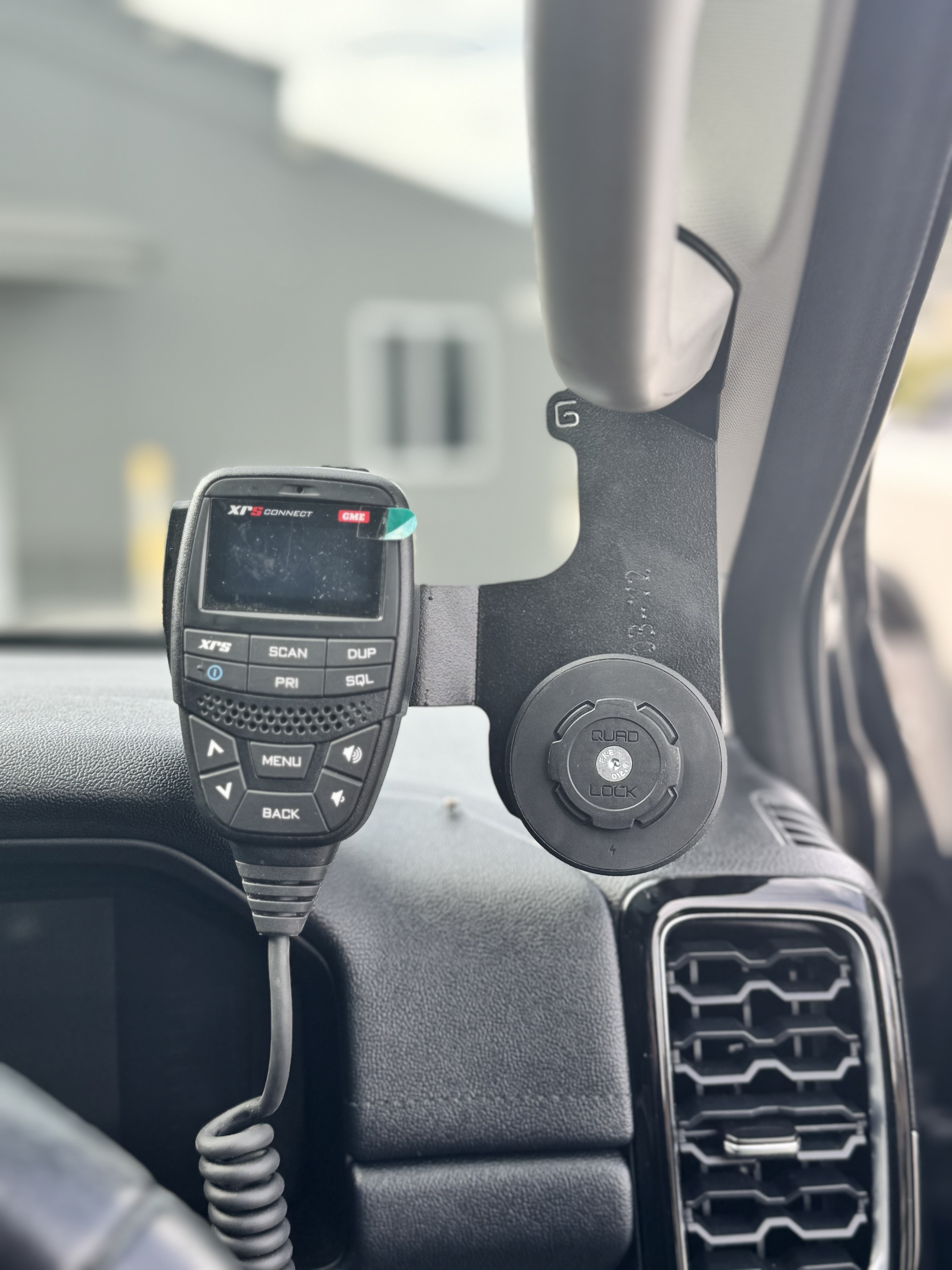 GMF4x4 4003-PH-D Ford Everest RA 2022+ Phone and UHF Handpiece Holder