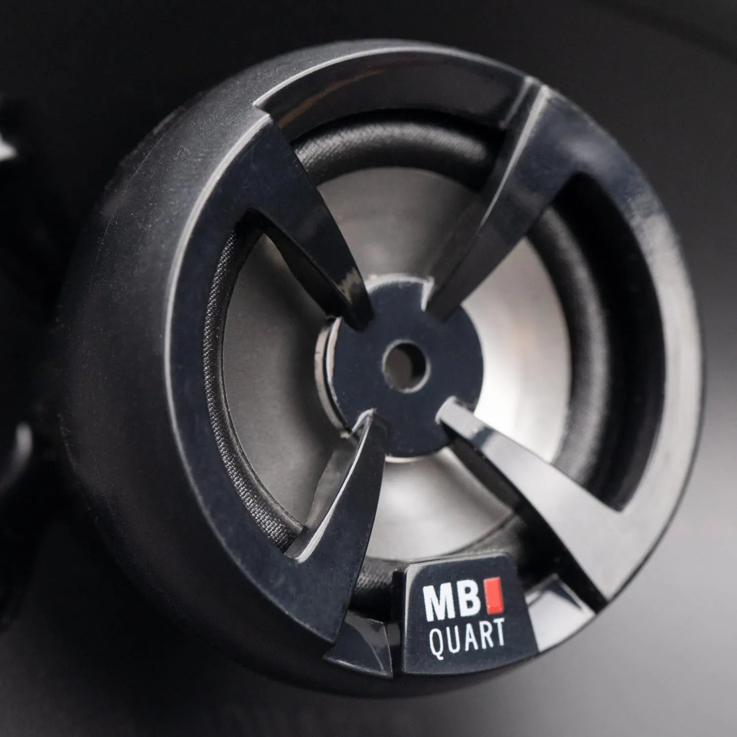 MB Quart MBQ-DK2-168 Discus 5x7 and 6x8" 2-Way Coaxial Car Speakers