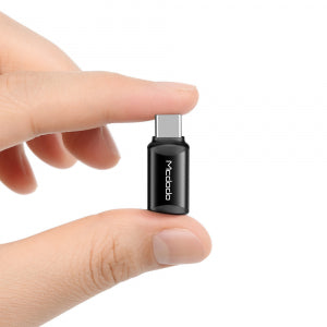 MCDODO MOT-7700 Type-C Male to Lightning Female Adaptor – Compact Charge & Sync