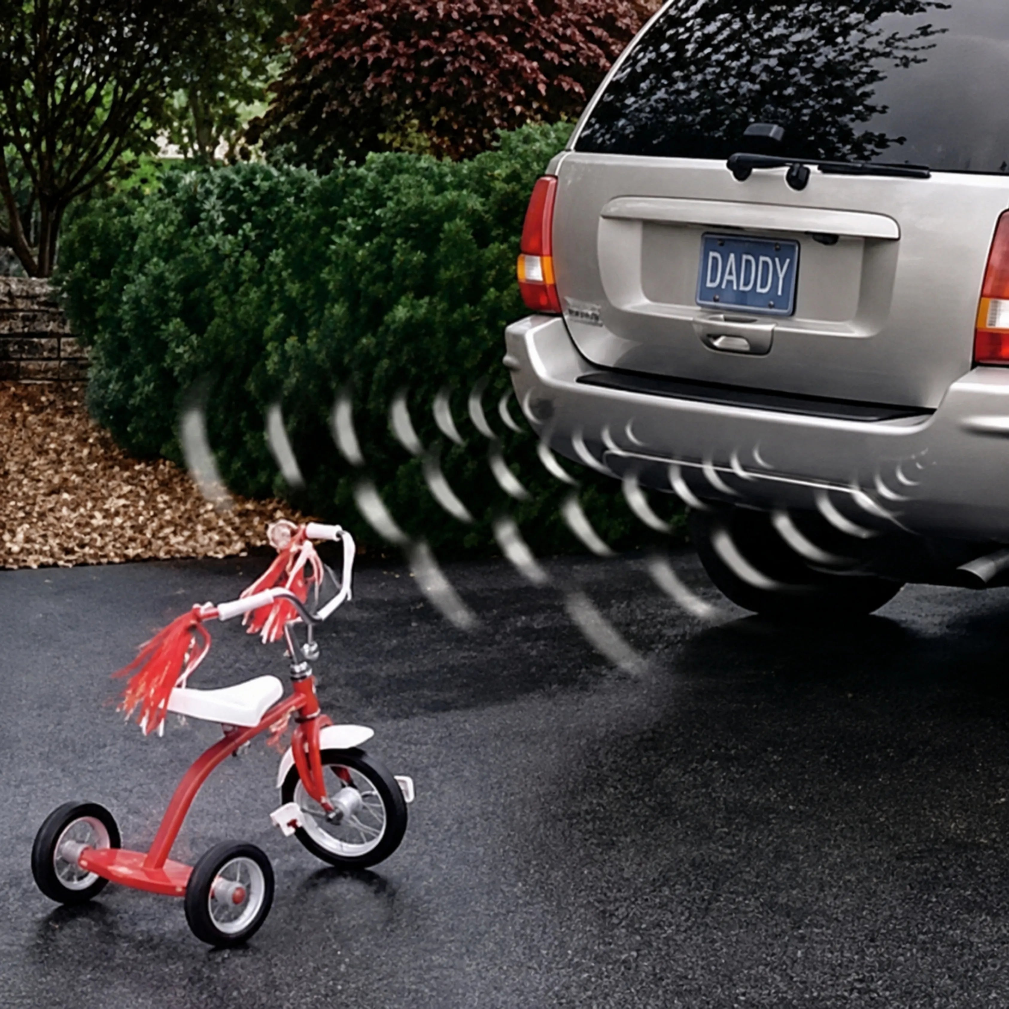 Mongoose MPRSWB-S Wireless Rear Parking Sensor Kit with In-Cabin Speaker - Black