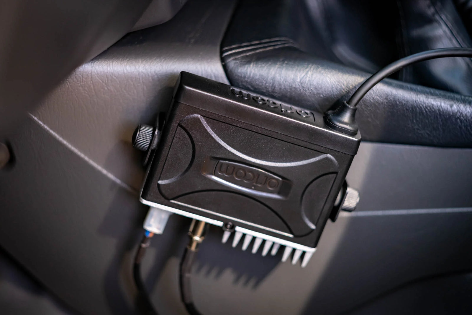 ORICOM UHF390R4WP - 4X4 Getaway Pack