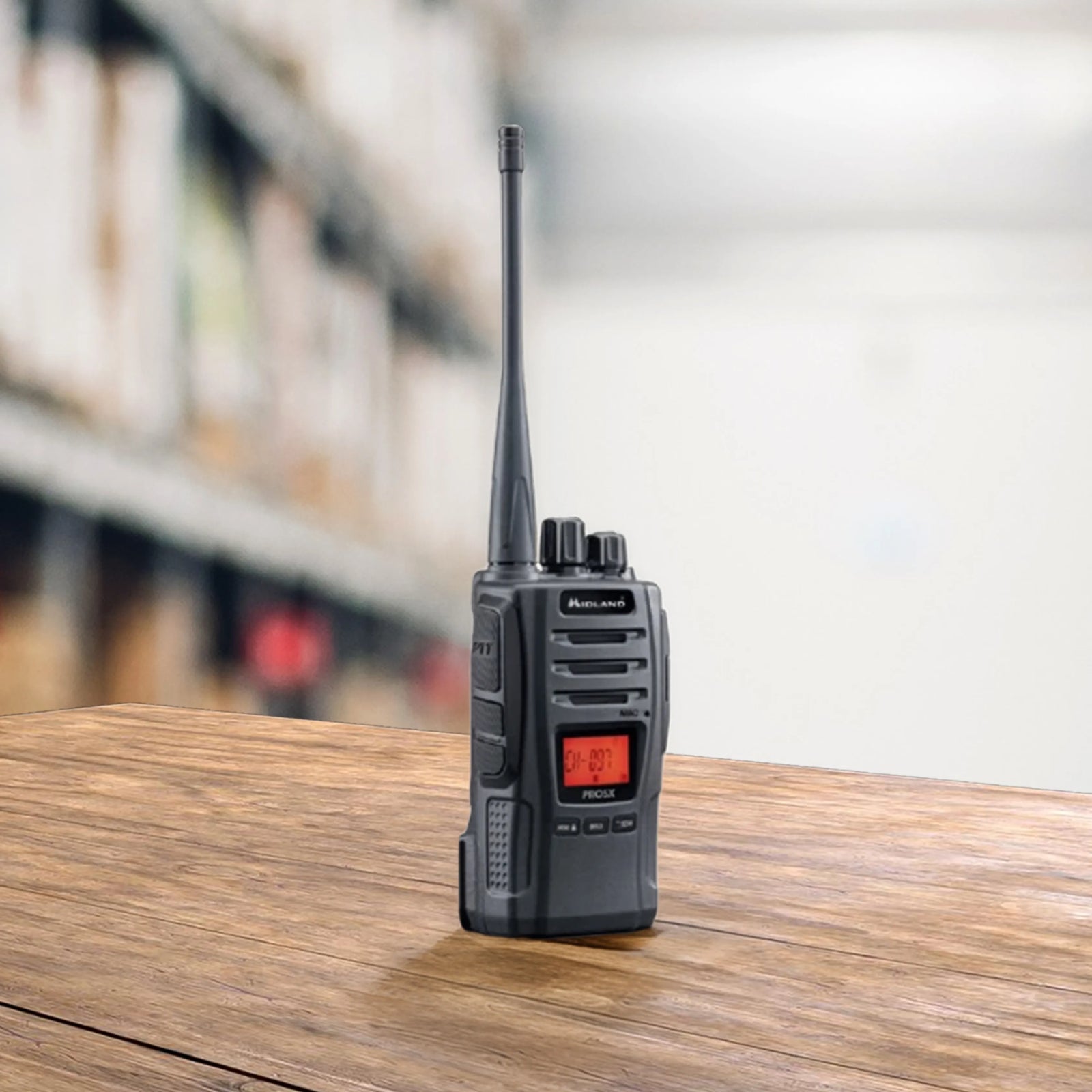 Midland PRO5X - 5W Dual-Band UHF CB/LMR Handheld Radio with IP54 Protection