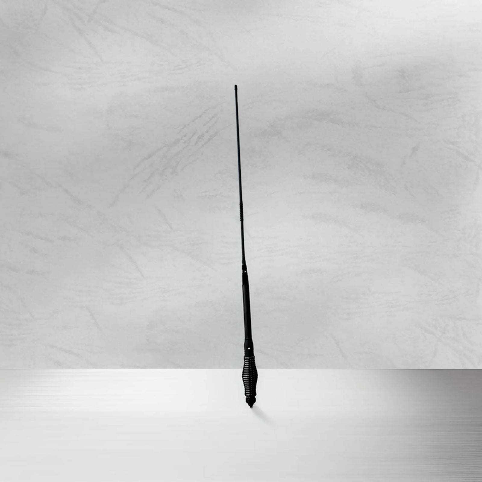 Midland PRO70 - 6.9dBi Elevated Feed UHF Antenna 954mm with LMR240 Cable