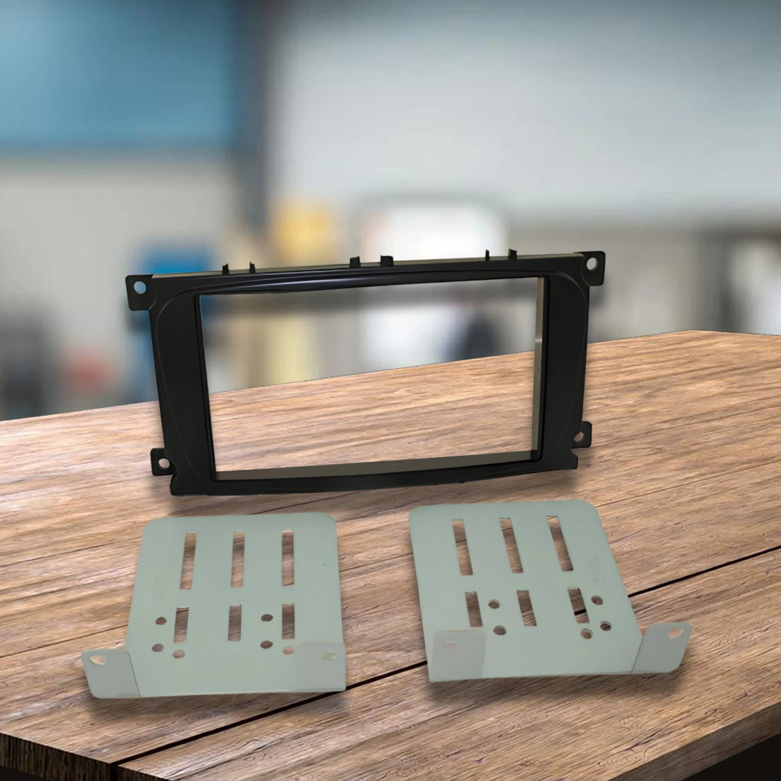 Stinger SFDFR05 Ford Double DIN Radio Fascia Kit