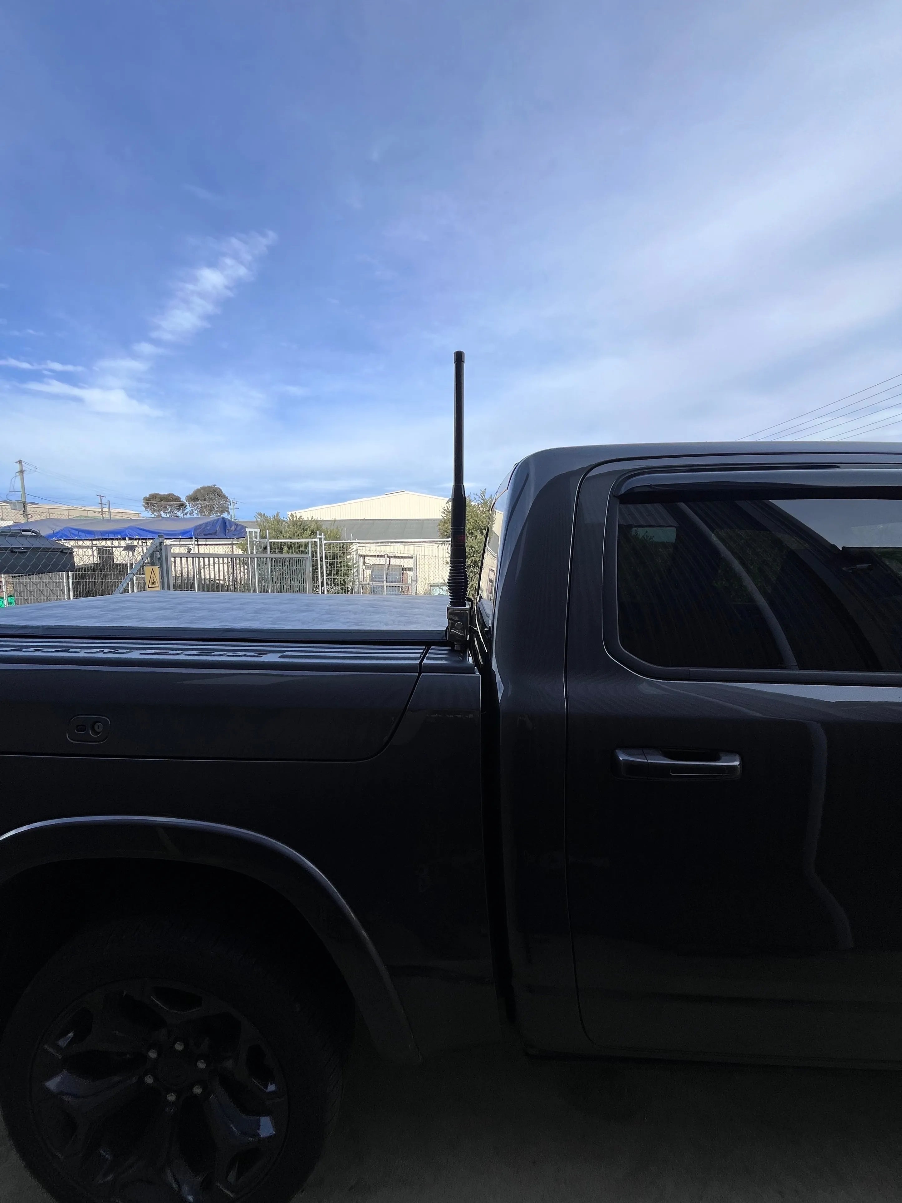 GMF4x4 TB-208 Dodge RAM 1500 DT Fifth Generation 2019+ UHF Tub Antenna Bracket