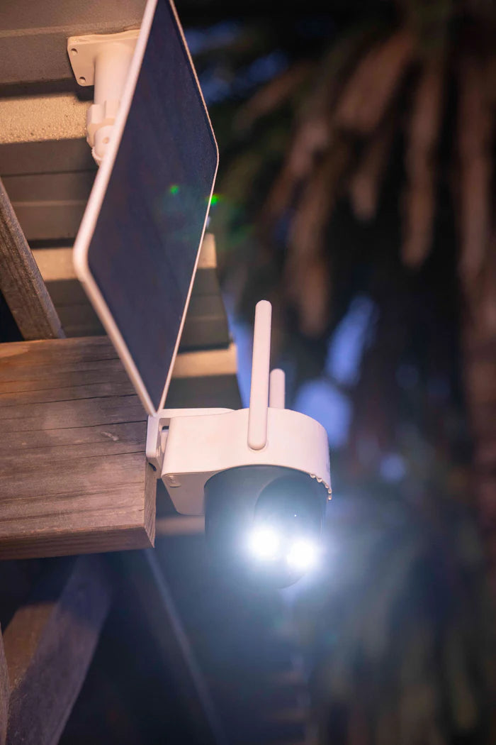 UNIDEN SOLO X2K 4G PRO KIT - 100% Wirefree 2K Pan & Tilt Outdoor Camera with Solar Panel and OnWatch Technology